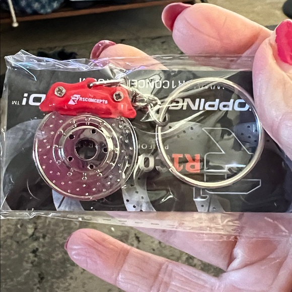 Red Brake Caliper & Silver Rotor Keychain - Picture 2 of 3